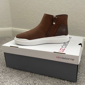 Liz Claiborne - Woman’s Memory Foam High Top Shoes - Brown